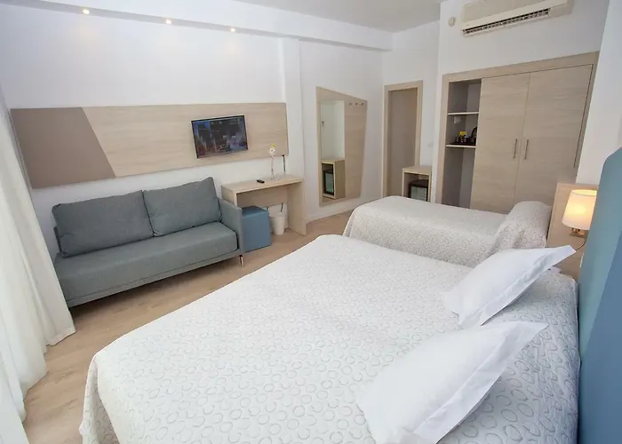 Palia Palomas מלון טורמולינוס