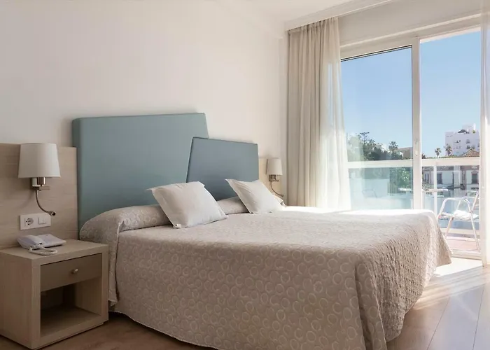 Palia Palomas Hotell